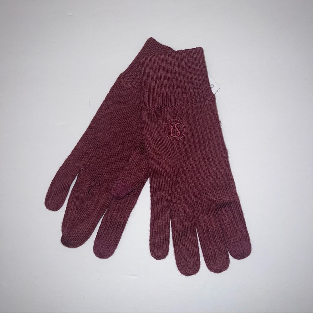 Lululemon Warm Revelation Gloves *Tech Mulled Wine MLWI - Picture 6 of 6